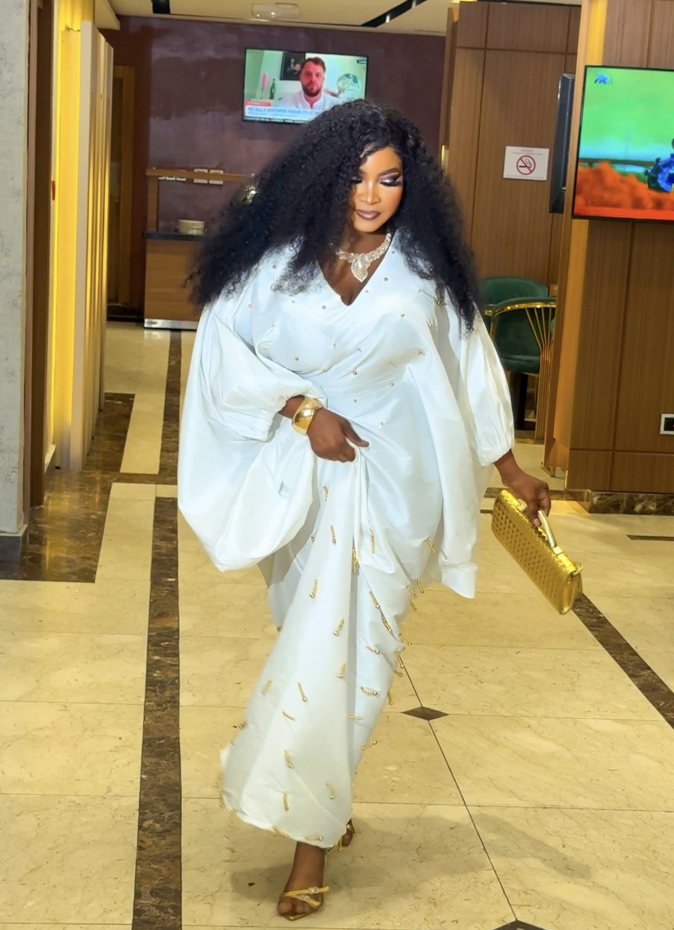 Anjola bubu 